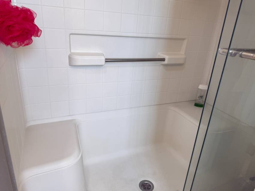 105 Bougenvilea Terrace a Parrish, FL Mobile or Manufactured Home for Sale